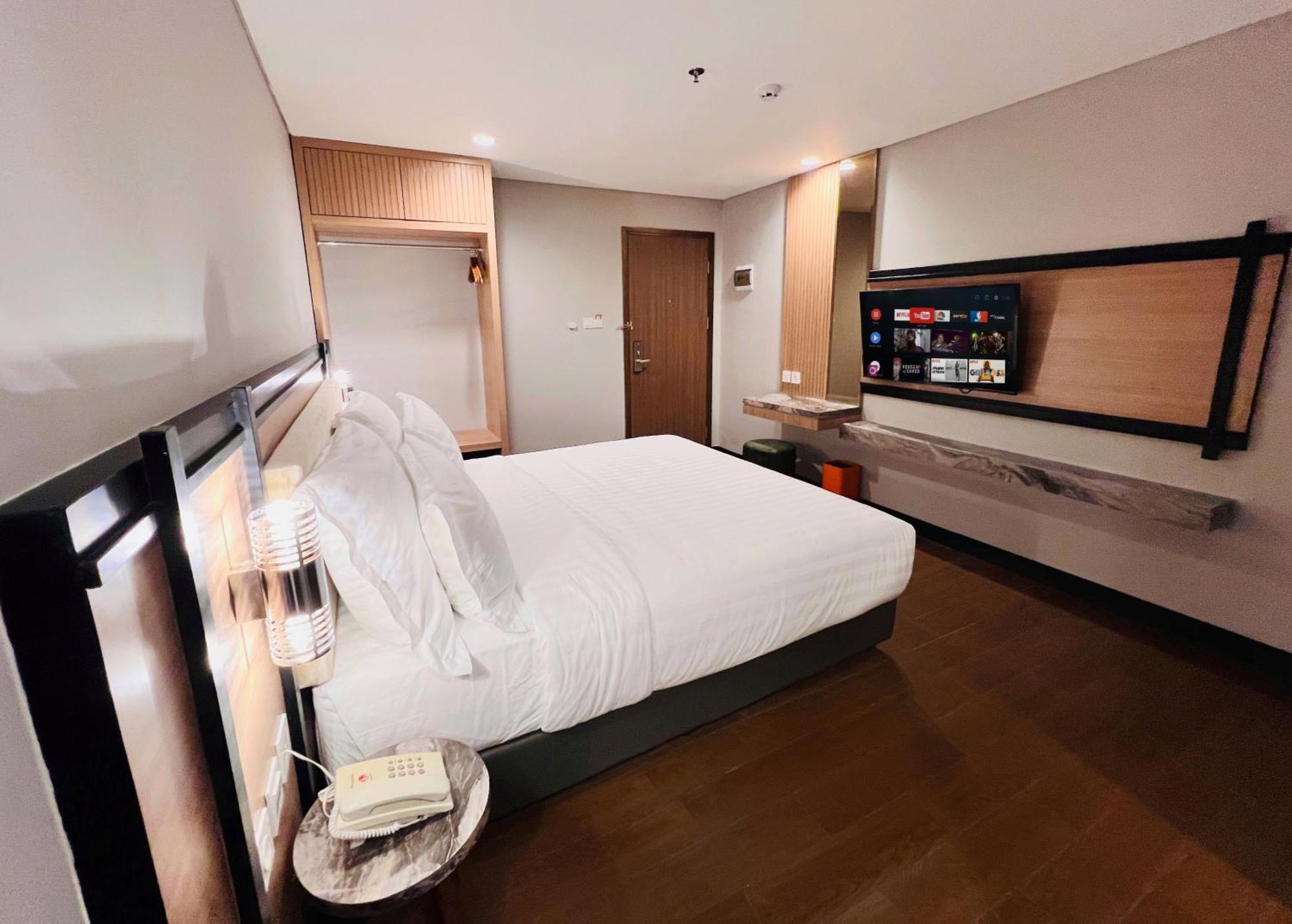 D'Primahotel Airport Sultan Hasanuddin Makassar Sudiang Esterno foto