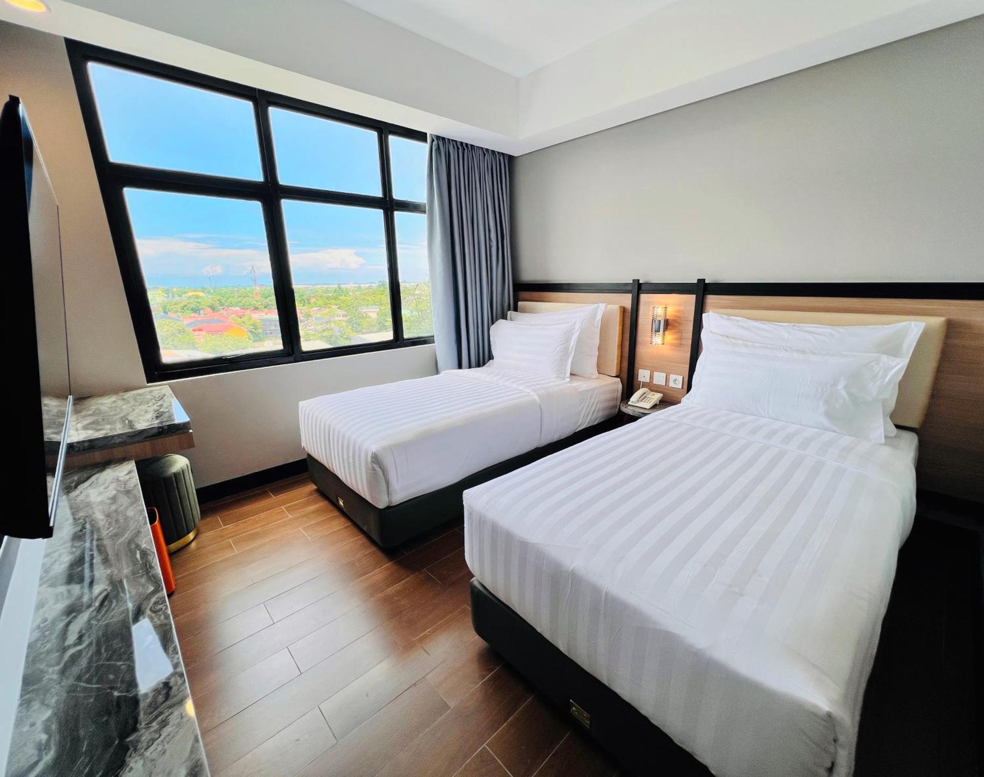 D'Primahotel Airport Sultan Hasanuddin Makassar Sudiang Esterno foto